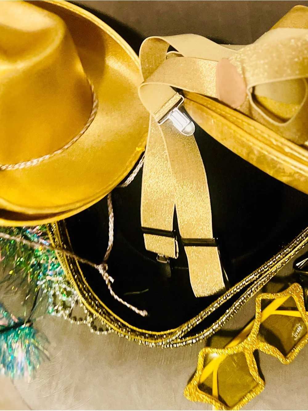 Gold Women’s Fedora Hat - Stylish Metallic Finish